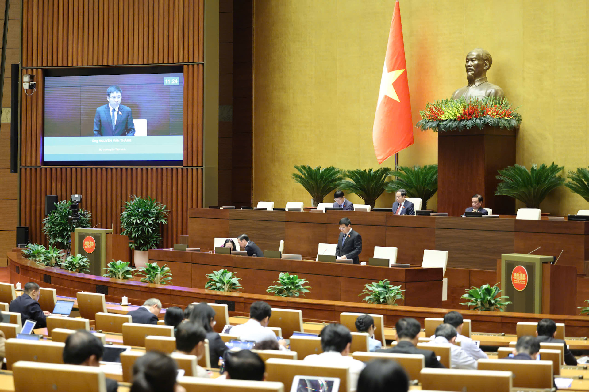 Đề nghị cấm tuyệt đối các hành vi ép mua bảo hiểm khi vay vốn ngân hàng